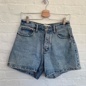 Abercrombie & Fitch - The Dad Short High Rise SZ 27